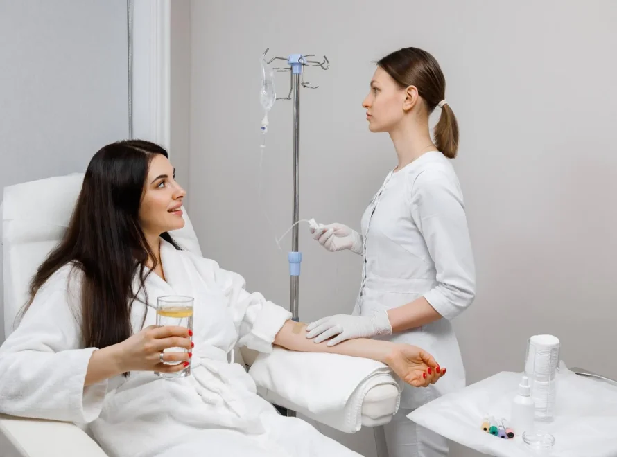 Feeling Dehydrated? The Actual Benefits of IV Hydration Therapy in Dubai at home. 37 IV Hydration Therapy benefits