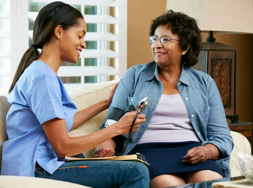 How can home nursing in Dubai support families caring for their loved ones? 23 Nursing Care at Home scaled 1